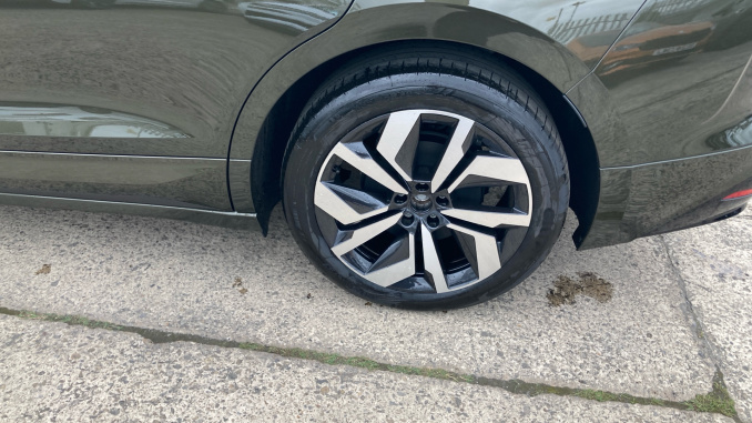 Skoda Enyaq 210kW 85x Sportline 82kWh 4x4 5dr Auto [Maxx] Electric Estate - Image 22